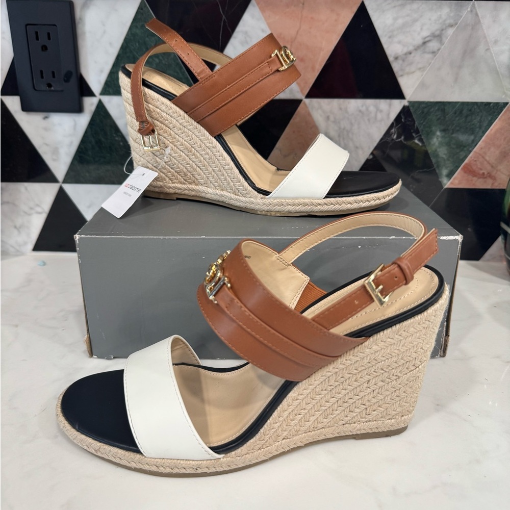 Liz Claiborne Amaro Wedge
